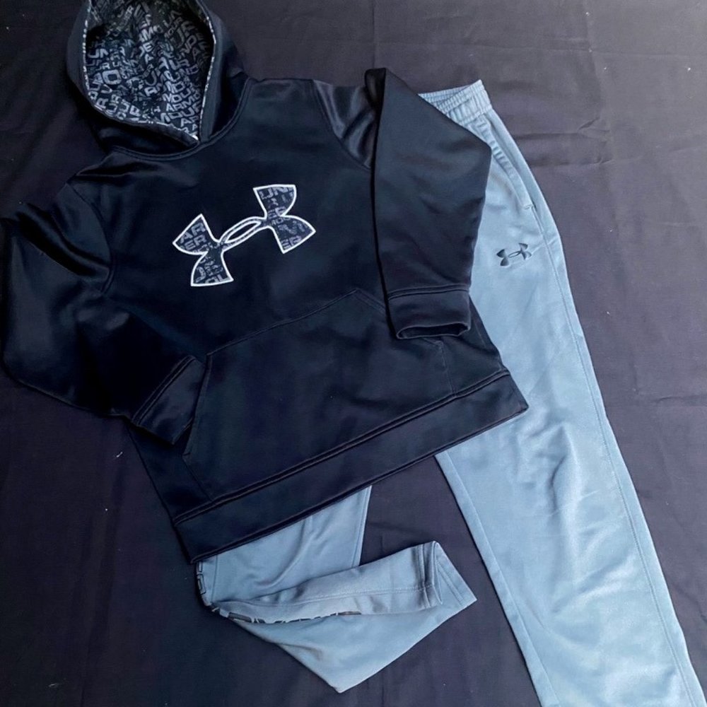 Under Armour Sweats and Hoodie